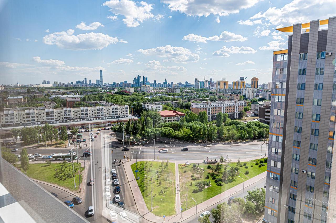 Золотой Квадрат Астаны Apartamento Astana Exterior foto