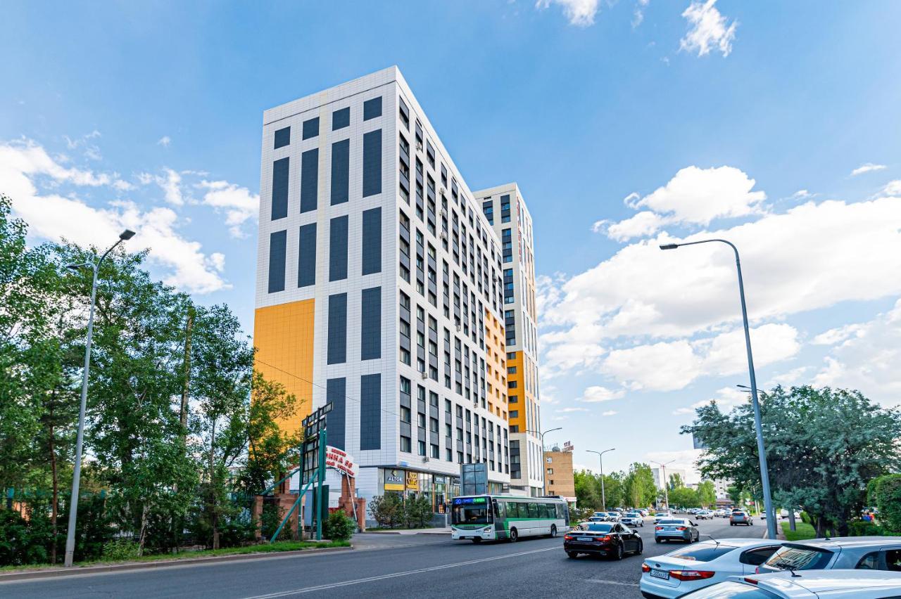 Золотой Квадрат Астаны Apartamento Astana Exterior foto