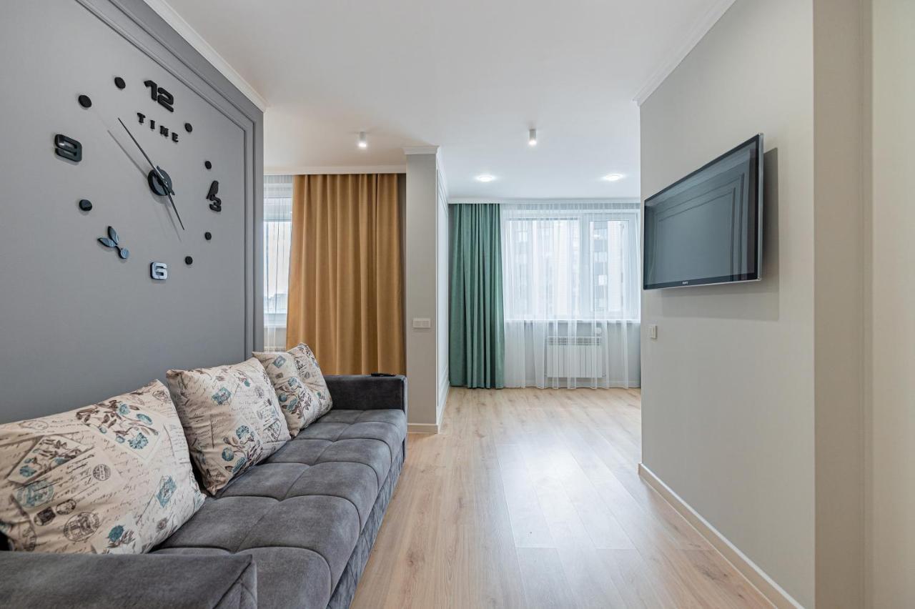 Золотой Квадрат Астаны Apartamento Astana Exterior foto