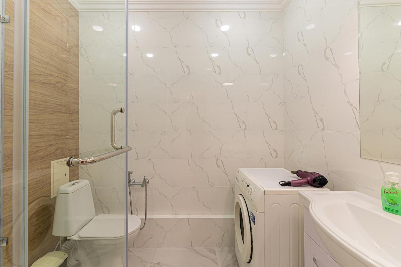 Золотой Квадрат Астаны Apartamento Astana Exterior foto